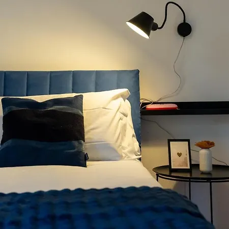 Riviera Con Accesso Al Ferienhaus Ispra